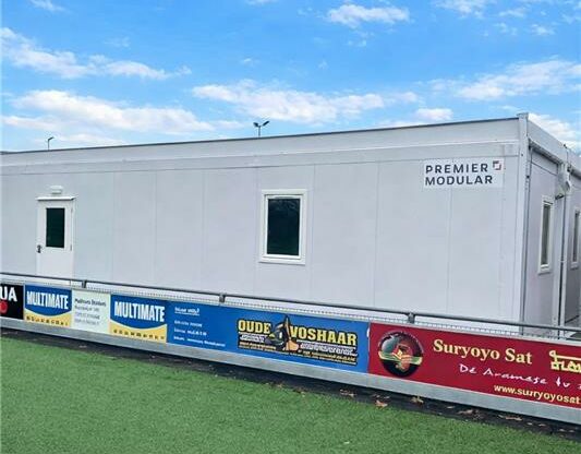 Tijdelijke sportaccommodatie voor voetbalvereniging in Enschede